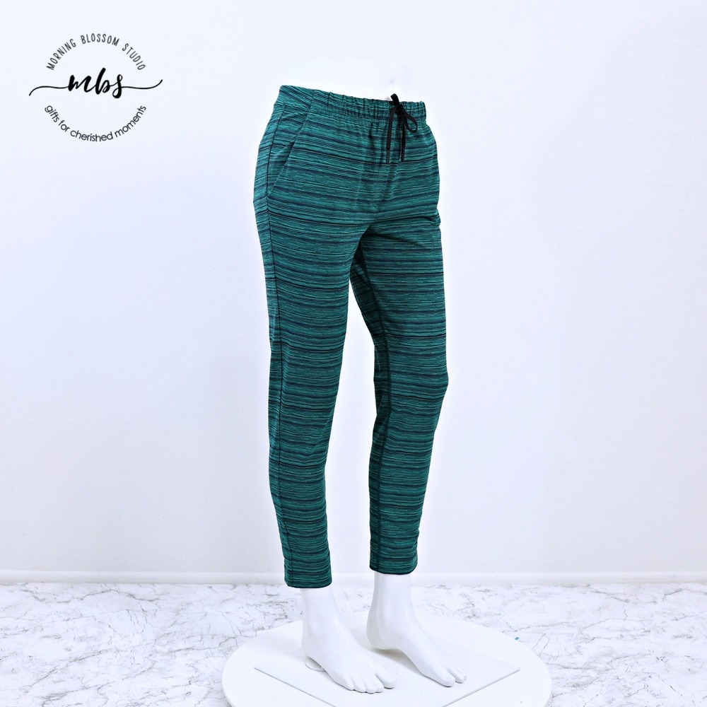 Lululemon Jet Crop Slim Luxtreme High Waist Striped Pants Green Black Women S*